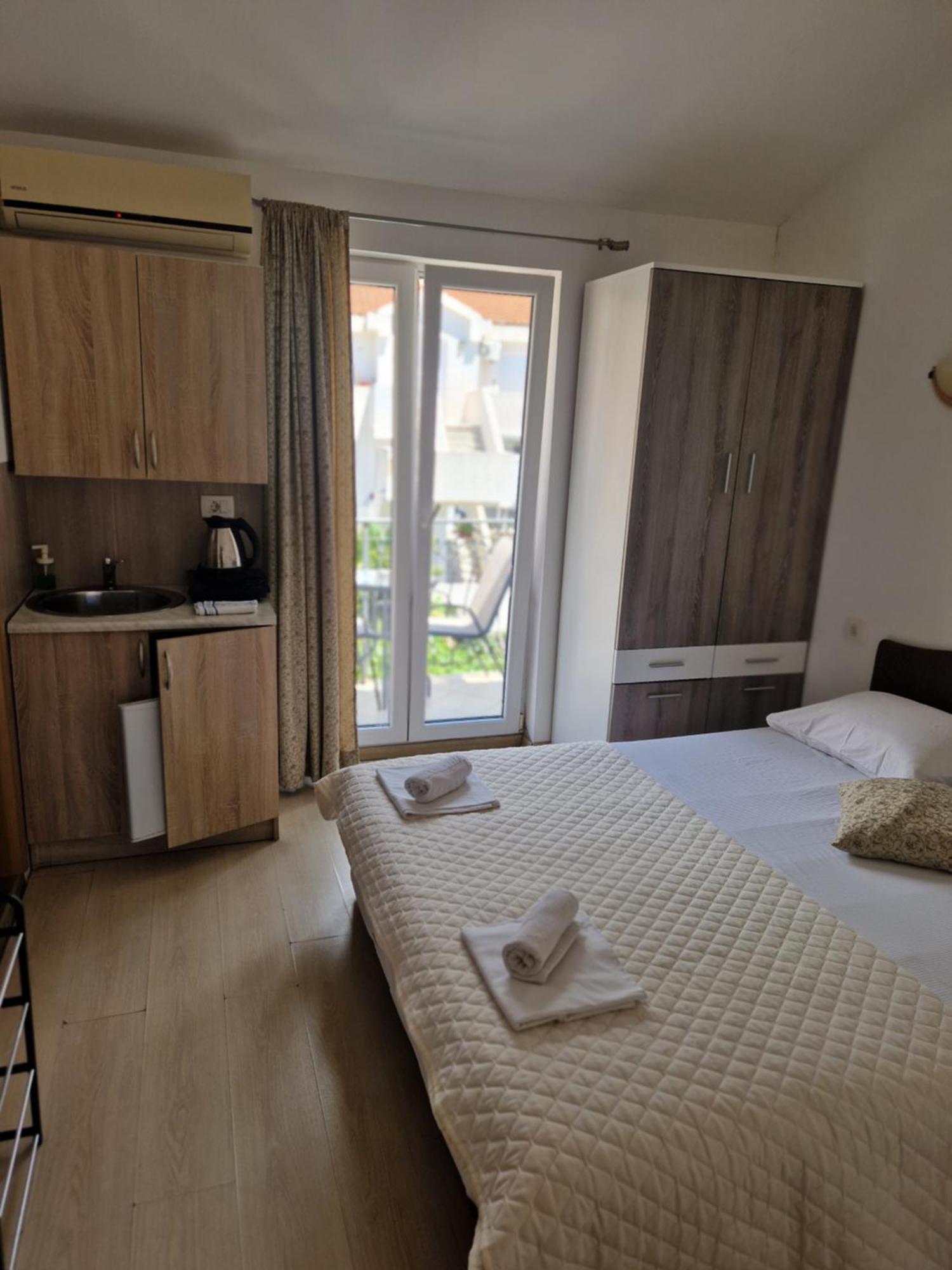 Guest House Damjana Budva Exterior photo