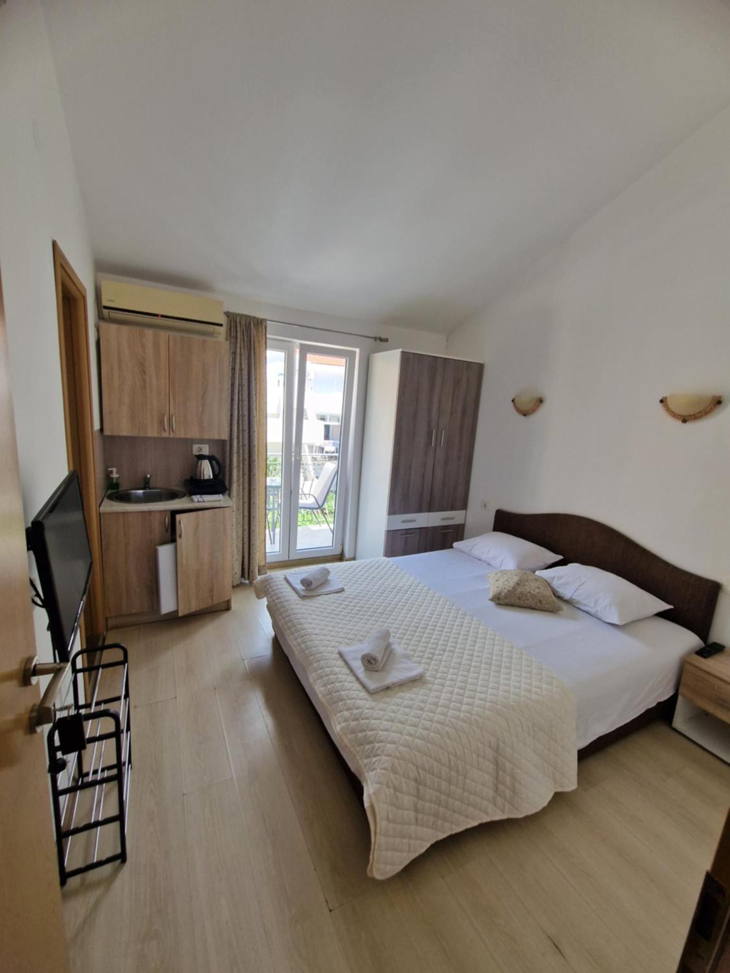 Guest House Damjana Budva Exterior photo